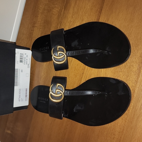 Gucci Shoes - Gucci sandals 👡